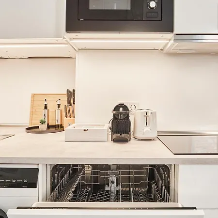 Olive Apartments - 3X Kingsize Bedrooms - Free Parking Hannover Esterno foto